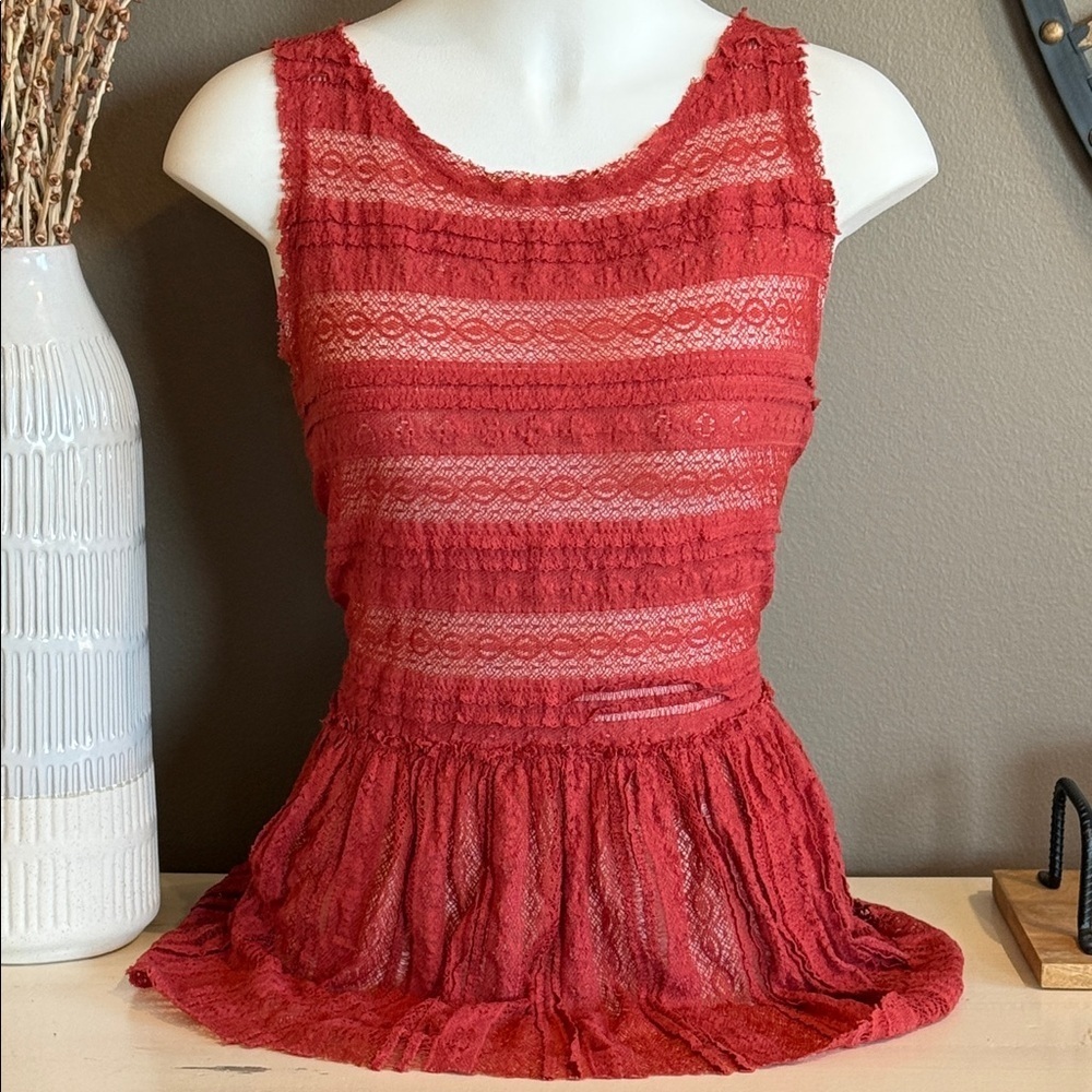 FREE PEOPLE Boho Rust Sleeveless Lace Peplum Top Size Small